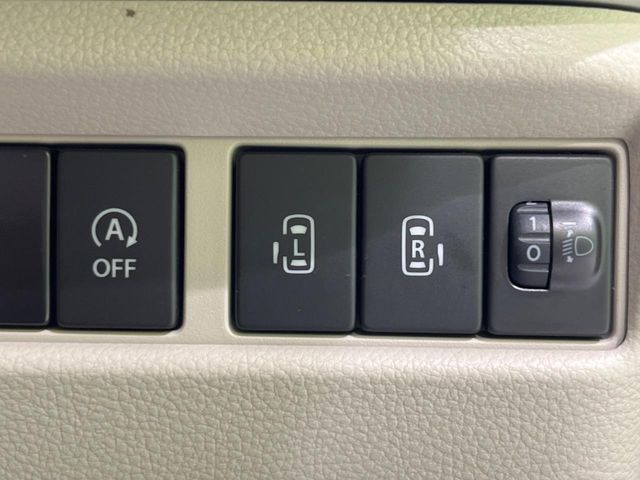 【両側パワースライドドア】スマートキーや運転席のスイッチで後席両側スライドドアの開閉が可能♪電動だから力を入れてドアを開ける必要が無く、小さなお子様でも簡単に開け閉めでき快適です♪