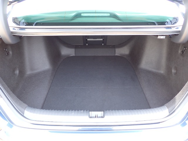 ◆定員乗車時のカーゴルームです。普段のお買い物の荷物やたくさんの収納が可能です。
