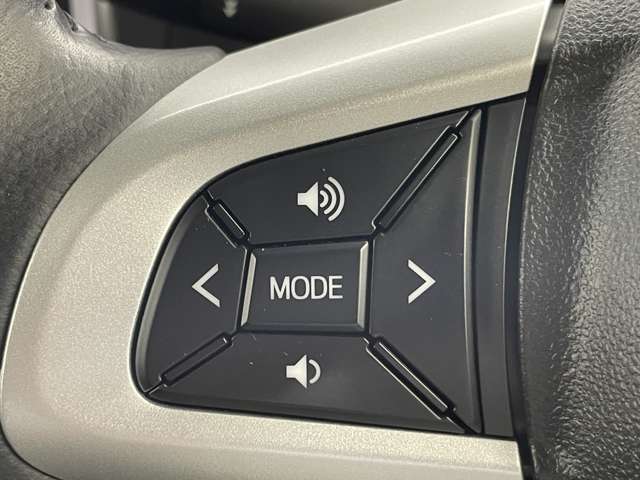【運転席操作部】快適なドライブを楽しむための機能が装備されています！運転席から触れるので、使いやすいです！除菌プランいれていただくと、さらに清潔で安心していただけます！