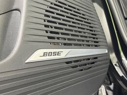 【BOSEサウンドシステム付き】高度なチューニング能力が搭載されており、高音質な音楽をお楽しみいただけます♪