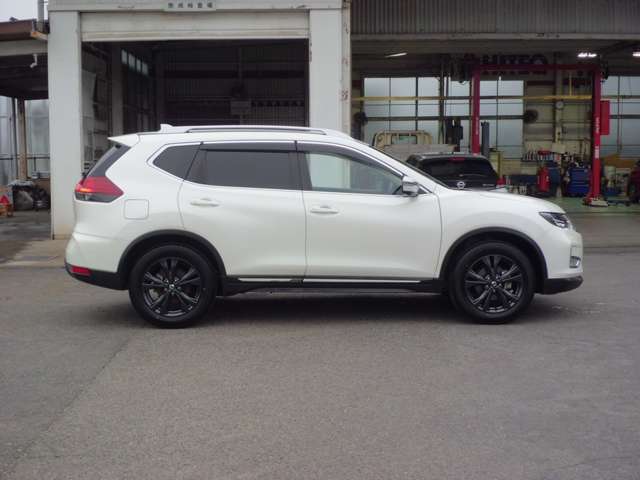 車両右側