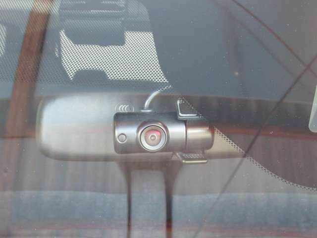 万一に備え、運転の記録をしっかり保存 ( ドライブレコーダー)