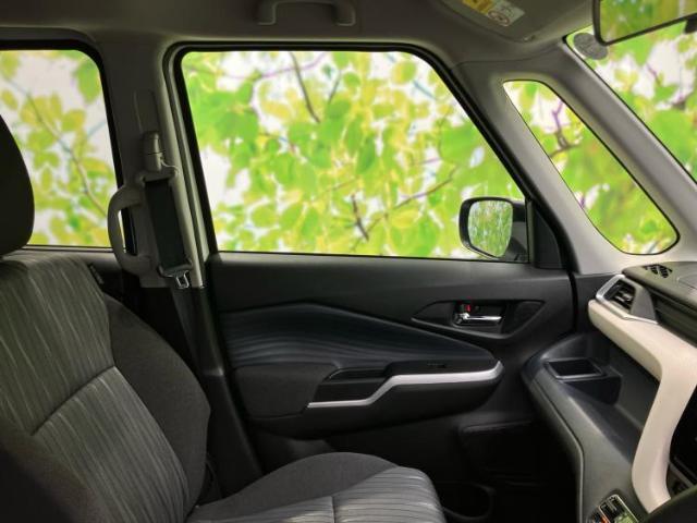 WECARSでは各商談席に大型モニターをご用意しております！見やすい大画面でゆったりと全国の在庫をご覧いただけます！是非ご来店お待ちしております！