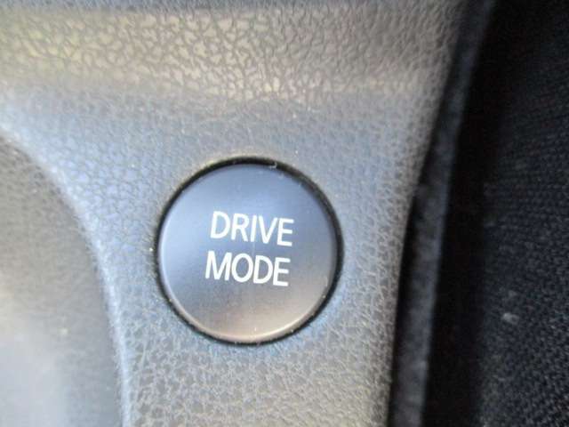 DRIVEMODEでS・ECO・NORMALの走りが楽しめます。