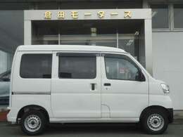 右側面からです。♪自動車保険も取り扱っております。ご相談下さい。♪