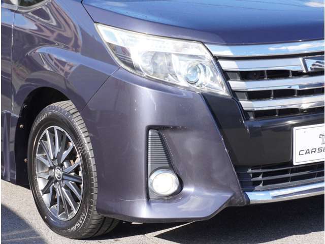 外装は、真心込めて丁寧に磨きをかけておりますので、ピカピカに仕上がっております。中古車でもこのキレイな状態は必見です！