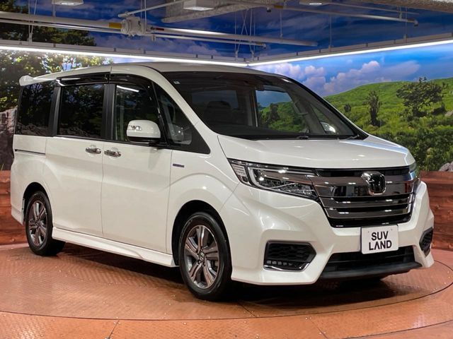大好評のボディコーティング「弾スプラッシュコート」もご納車までに施工可能。通常のガラスコートと異なる、耐久年数6年の無機質ガラスコーティングが、ボディをキレイな状態に保ってくれます。