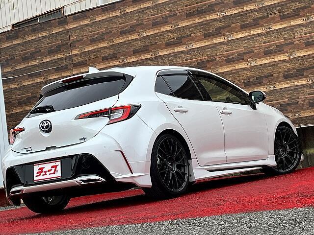 オートローンはお任せください！頭金0円からOK！支払回数も120回まで取扱いできます！ローン不安な方でもお任せ下さい。又、お支払いが残っているお車もご遠慮なくご相談ください。審査時間も20分程度簡単です。