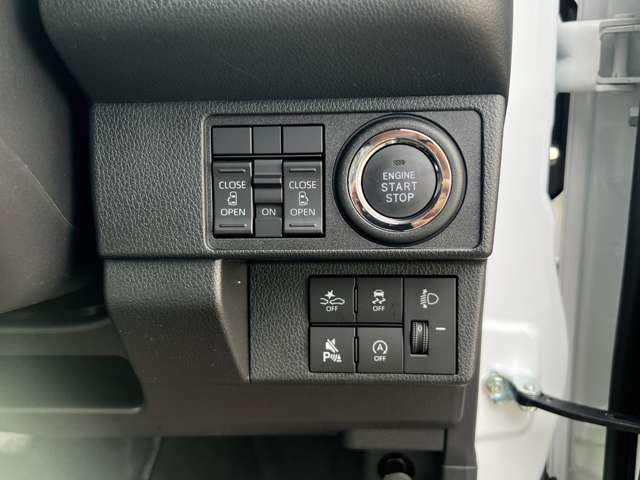 アイドリングストップ機能付き！もう、無駄な燃費消費は行いません。