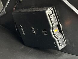【ETC】高速道路の料金所をストレスなく通過！話題のスポットやサービスエリアに多い「スマートIC」利用時は必須のアイテムです。当店でセットアップを実施、ご納車当日からすぐにご利用いただけます！