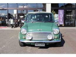 品質の良い車だけをお届けし、納車後の整備や車検、修理なども高い技術で対応いたしますので、山梨で信頼と実績の中古車販売店にぜひお任せください。