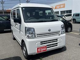 軽の看板が目印です！届出済 未使用車をお探しの方はこちらの看板を目印にお越しください。※似たような看板のお店がございますのでお間違えのないようご注意ください。