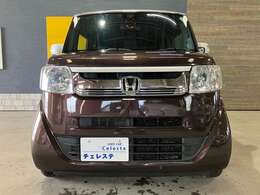 展示前には、車両入荷後に各機関のチェックを行っております。機関、品質はご安心頂ける状態を確認して展示いたしております。また、納車時はしっかり点検を行い必要と判断した部品は交換いたします