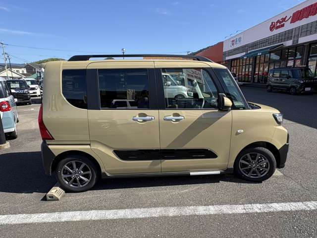 「ライブ商談」とは、PCやスマートフォンなどのWEB ブラウザとアプリを使用して、お客様と店舗の双方向をライブ通信で繋ぐサービスで、ケイカフェ全店でご利用いただけます♪詳しくはお問い合わせください！