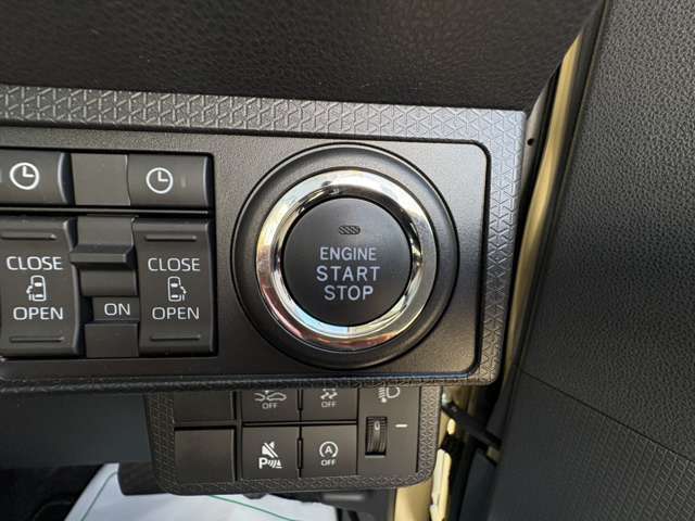 ケイカフェでは、快適なカーライフを過ごしていただくためにオイル交換～定期点検や車検整備なども実施しております。