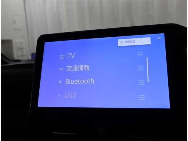 フルセグ地デジの視聴、CD/フルセグ地デジの視聴、CD/DVDビデオ再生、Bluetoothでのオーディオプレーヤー接続など、AV機能も充実しています♪