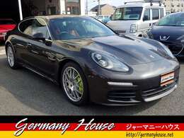 カーボングレーメタリック