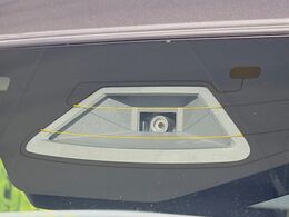 【スズキ　セーフティサポート】走行中に前方の車両等を認識し、衝突しそうな時は警報とブレーキで衝突回避と被害軽減をアシスト。より安全にドライブをお楽しみいただけます。