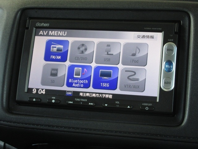 ナビゲーションはギャザズメモリーナビ(VXM-155VSi)が装着されております。AM、FM、CD、DVD再生、Bluetooth、ワンセグがご使用いただけます。