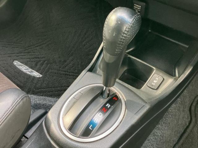 お車に合わせて無料保証以外にも、保証範囲、期間、距離を拡充させた有料保証もご用意しております！中古車の購入が初めてで不安・・・というお客様もご安心ください！