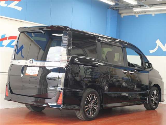 認定検査員が1台1台車両を細かくチェック！車両検査証明書を見れば、おクルマの状態がまる分かり☆