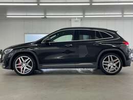 厳選した認定中古車を常時50台展示！！最新の設備を備えたサービス工場も併設しておりますので、ご納車後もご安心いただけます。ご購入後のアフターフォローも当店にお任せください！