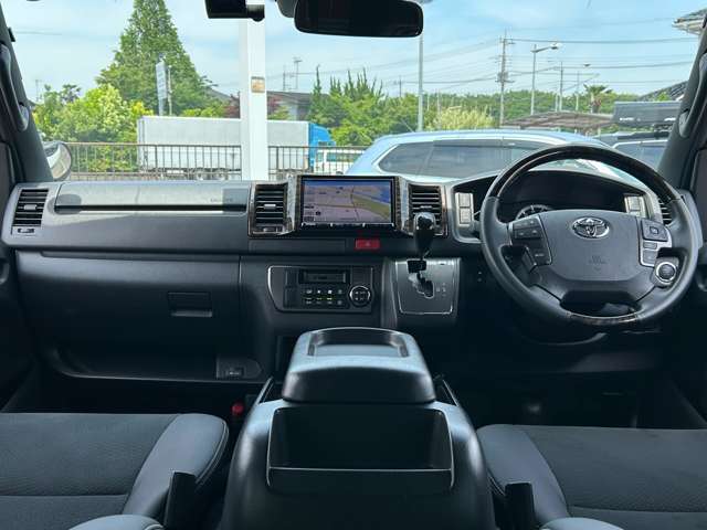 全車試乗可能です。大きな展示場内を実際に運転してみて下さい。実際に乗ってみてこれからのカーライフを想像してください♪
