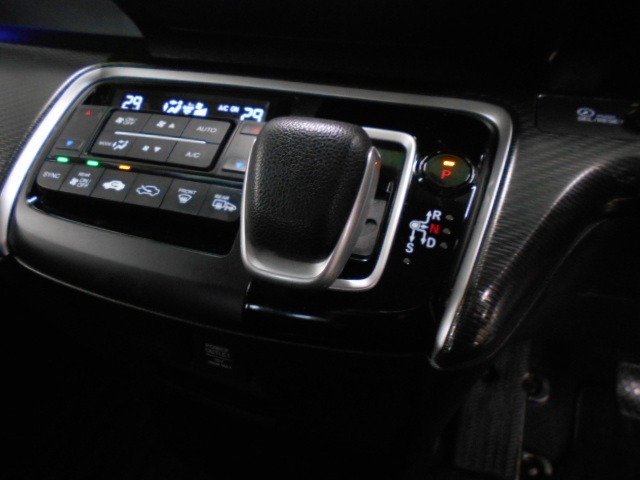 北は北海道から南は九州・沖縄まで、伊豆諸島のお客様へも多くの中古車をお届けしております☆詳しくは当店スタッフまでお問合せ下さい。遠方のお客様も迷わずぜひ当店までお問合せ下さい！