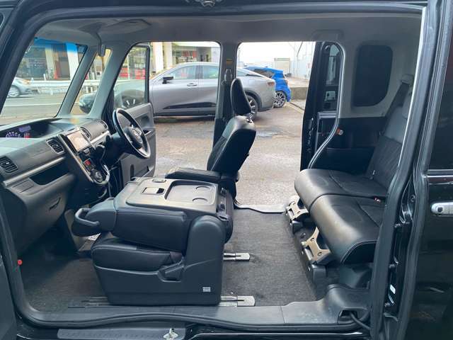 全国販売もしておりますので陸送費用などもお気軽にお尋ね下さい。ご来店の難しいお客様にはできる限りの車状態を写真にてメールをお送りしますので、お気軽にお問い合わせ下さい！