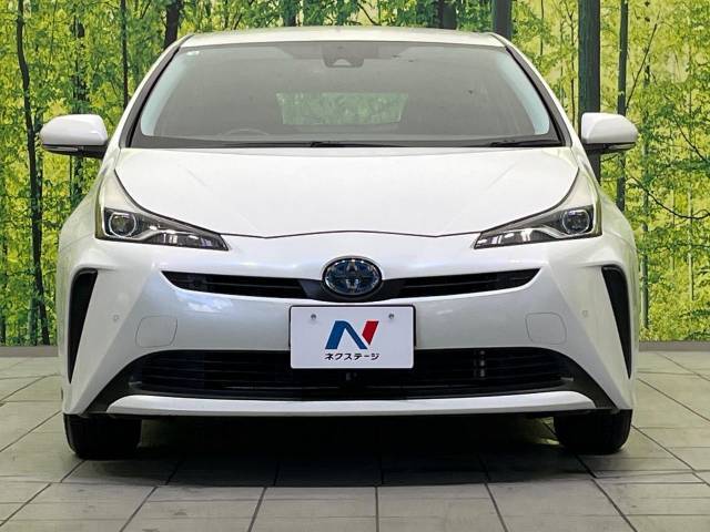弊社では、全車『修復歴なし』のお車のみ取り扱っております。専任バイヤーによる厳選した仕入れの後、入庫後の車両チェックを行い、ネクステージが認定した高品質な中古車をご提供しております。