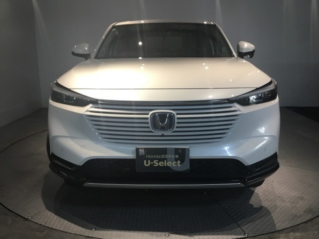 このフロントマスクは個性もいっぱい　人気の車です。