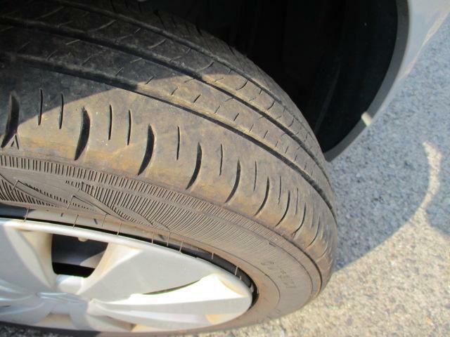 タイヤの溝は十分あります。（＾J＾）
