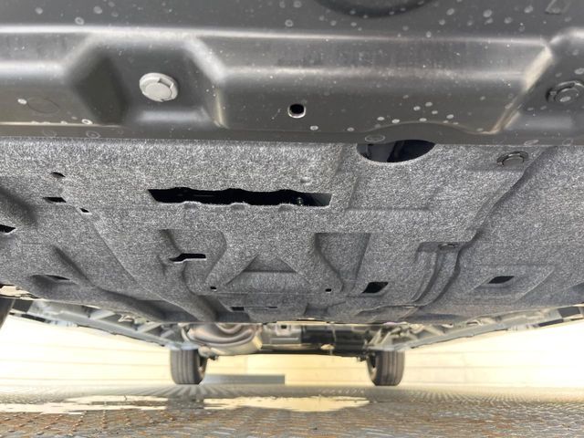 下回りがきれいなうちに、防錆加工の施工がオススメ。降雪地域はもちろん、沿岸部にお住いの方や、趣味でマリン・ウィンタースポーツをされる方にご好評いただいております。