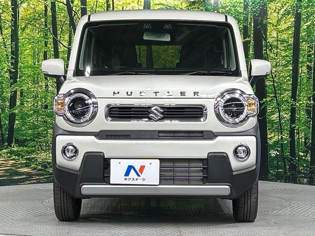 弊社では、全車『修復歴なし』のお車のみ取り扱っております。専任バイヤーによる厳選した仕入れの後、入庫後の車両チェックを行い、ネクステージが認定した高品質な中古車をご提供しております。