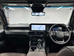 私たちは、お客様のこだわりに合ったお車をご提案します。ジースクエア＝車のあるライフスタイルを演出するセレクトショップです。