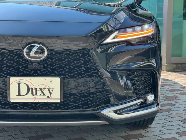 当店でお車をご成約いただいたお客様には、特典としてご希望のナンバーを無料でお選びいただけます☆お好きな数字や思い入れのある番号などがございましたら、お気軽にスタッフまで！心を込めてお手伝いいたします☆