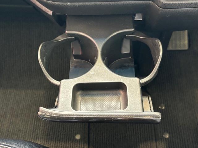 走行距離無制限の保証が付いてきますので、ご納車後のトラブルもご安心下さい！詳しくは当店のプロスタッフまでお気軽にお問い合わせ下さい！