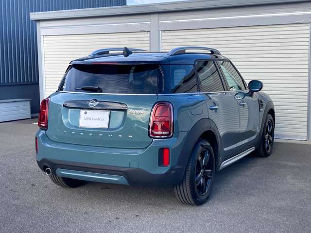 禁煙車です。カーフィールという除菌効果のある室内コートを行います。