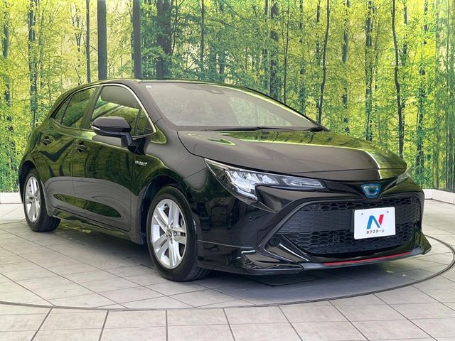 高透明度のガラス皮膜で撥水はもちろん、上質なツヤ・光沢を実現。紫外線や酸性雨から大切な愛車を保護し、色あせ・劣化を防止。「弾スプラッシュコート」、「弾プリミッサコート」からお選びいただけます。