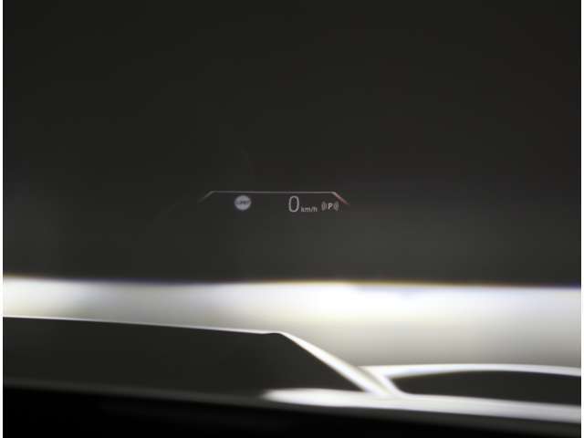 BMW認定中古車は360°チェックリストに従い徹底的にチェック。エンジンやトランスミッション、電気系統やコンピュータ・システムなどを詳細に点検。交換基準に達した部品は整備した後にご納車いたします。