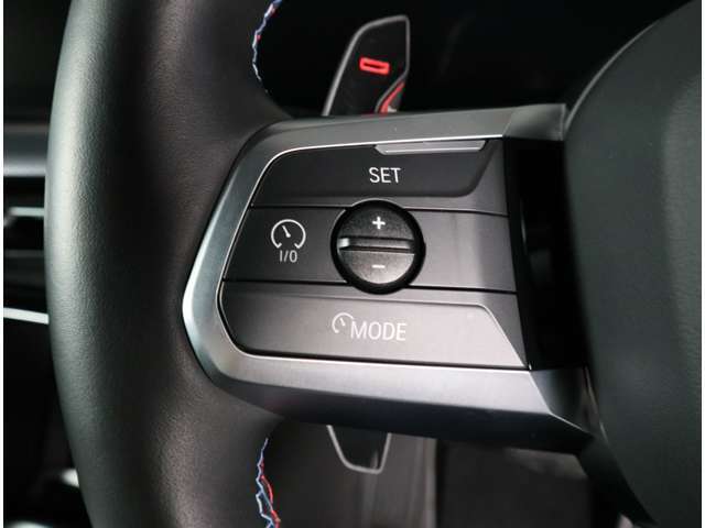 Abe BMWでは全国納車に対応しております。担当スタッフがご自宅までご納車にお伺いをさせて頂いております。輸送会社任せでなく当社スタッフがお届けいたしますので、安心してお買い求めいただけます。（別途有償）