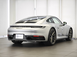 クリアテールとシルバーのボディのコントラストがとても美しい1台です。