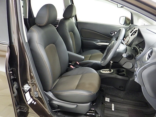 【禁煙表記について】　タバコを含めた車内のニオイに関しては、個人の主観となる為、ご来店時にお客様に確認して頂いておりますので、ご了承下さい。