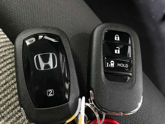ご購入後には洗車も欠かせませんよね！？当店では、洗車のプロが普段お手入れが行き届かない箇所も済み済みまで綺麗にしています！