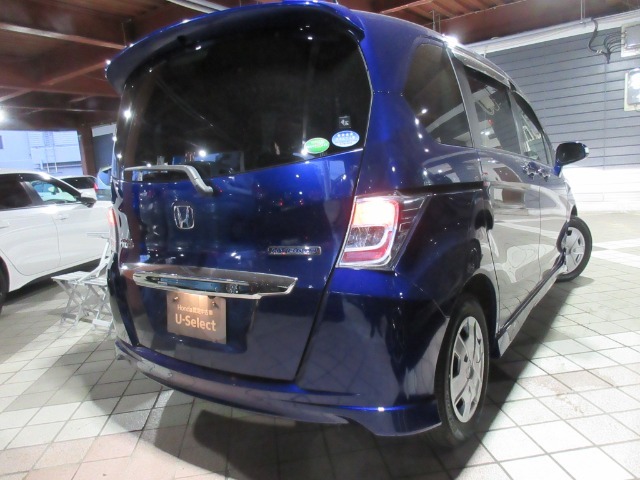 こちらのおクルマは当店指定整備工場で車検整備を実施し納車いたします。