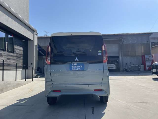 広島県自動車整備技術競技大会にて優勝実績のあるサービススタッフが、急なお車のトラブルにも迅速に対応致します。 2級整備士3名在籍しております。車検から修理、アフターパーツの取付もお気軽にご相談下さい。