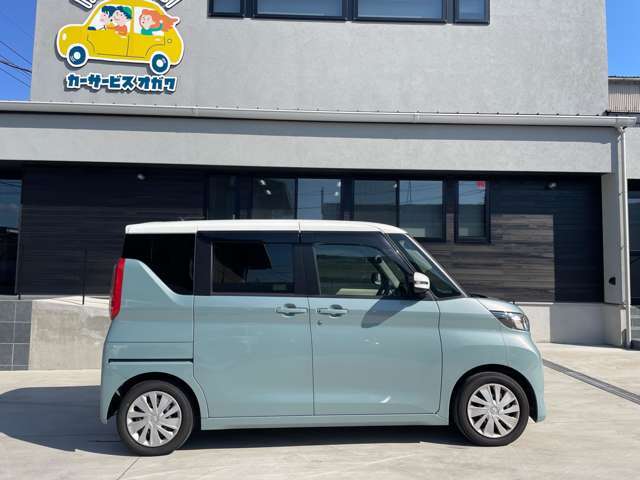 支払総額表示の場合は、『店頭納車に関わる際の全ての費用』です。県外（市外・遠い地域の方）のお客様には、県外登録費用、陸送費など別途費用がかかりますのでお気軽にお問い合わせ下さい。