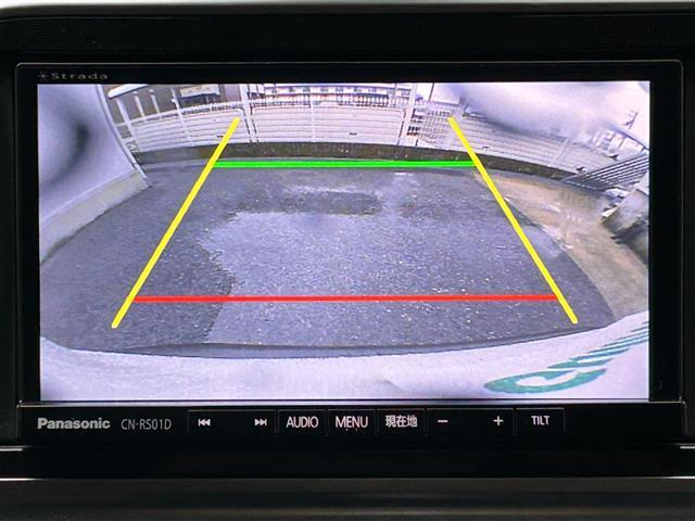 【バックカメラ】駐車が苦手な方でも映像で後方の安全確認もしっかり見えない死角の部分や距離感などモニター確認することが可能です。