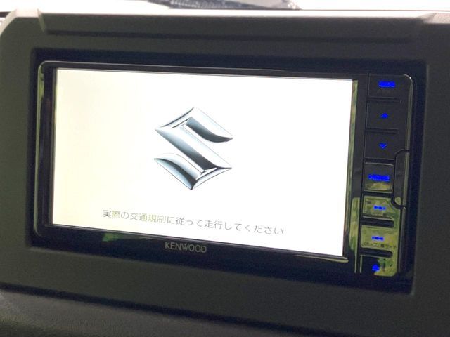 【ナビゲーション】使いやすいナビで目的地までしっかり案内してくれます。各種オーディオ再生機能も充実しており、お車の運転がさらに楽しくなります！！