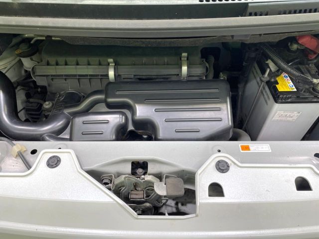 親切・丁寧な専門メカニックスタッフが応対！・車検・点検整備・事故等の修理などアフターサービスも安心。お車のカスタマイズもネクステージのサービススタッフまでご相談ください！